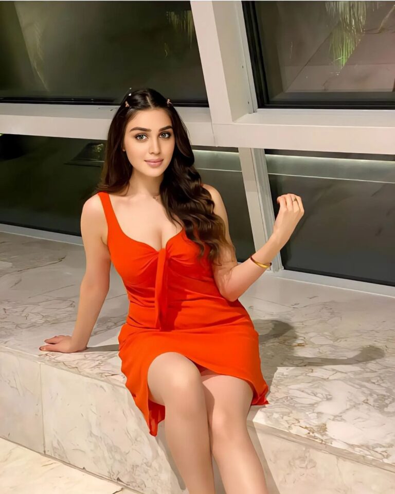 Hot Tight Juicy Meera
