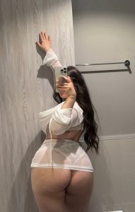 Sandra Big boobs
