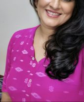 Sri Lankan MILF Mistress