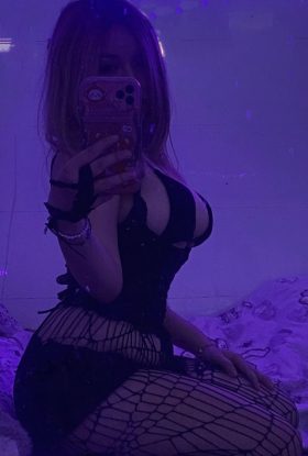 Luckky Hot Girl